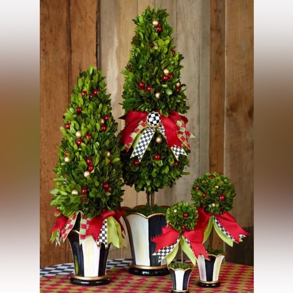 Mackenzie Childs Holiday Topiary Tree 22” Courtly Check Ribbon Berries And Pot - Picture 5 of 9